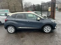 Used Renault Captur GT-Line 90 HP (66 kW) 2018 Blue/cream SUV