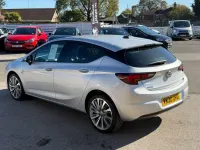 Second-hand Vauxhall Astra SRi 145 CP (106 kW) 2020 Argintiu Hatchback