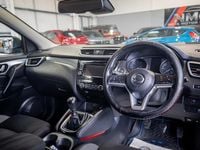 Used Nissan Qashqai N-Connecta 115 HP (84 kW) 2018 Blue SUV