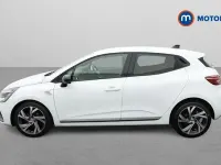 Used Renault Clio RS Line 90 HP (66 kW) 2023 White Hatchback
