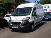Begagnad Peugeot Boxer 140 HK (102 kW) 2022 Van