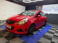 Begagnad Vauxhall Corsa 205 HK (150 kW) 2014 Röd Halvkombi