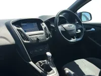 Used Ford Focus ST-Line 140 HP (102 kW) 2017 Blue Hatchback