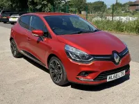 Used Renault Clio Iconic 110 HP (80 kW) 2018 Red Hatchback