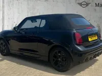 Używany Mini Cooper Sport 118 kW (161 KM) 2025 Czarny Hatchback