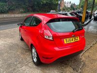 Used Ford Fiesta Zetec 82 HP (60 kW) 2014 Red Hatchback