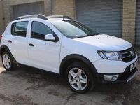 Used Dacia Sandero Lauréate 2015 White Hatchback
