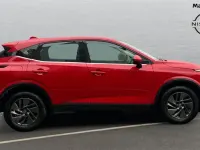 Used Nissan Qashqai Acenta Premium 140 HP (102 kW) 2022 Red SUV