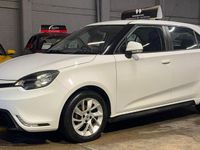 Used MG MG3 106 HP (77 kW) 2017 White Hatchback