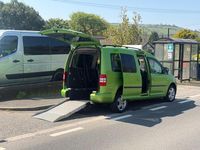 Usado VW Caddy Maxi Life 102 HP (75 kW) 2015 Verde Monovolume