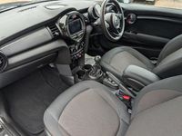 Used Mini Cooper Classic 136 HP (100 kW) 2020 Black Hatchback