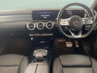 Used Mercedes CLA180 Shooting Brake Executive 136 HP (100 kW) 2022 Red Estate