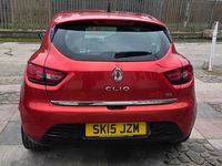 Used Renault Clio IV Dynamique 90 HP (66 kW) 2015 Red Hatchback