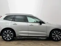 Usado Volvo XC60 Ultra 247 HP (181 kW) 2025 Prateado SUV