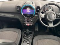 Usado Mini Cooper Countryman Classic 134 HP (98 kW) 2023 Preto SUV