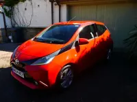 Begagnad Toyota Aygo x-press 2014 Röd Halvkombi