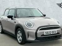 Usado Mini Cooper Classic 134 HP (98 kW) 2022 Cinzento Citadino