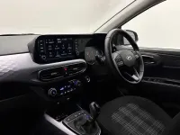 Used Hyundai i10 Premium 79 HP (58 kW) 2025 Green Hatchback