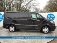Usado Renault Trafic 130 HP (95 kW) 2024 Preto Monovolume