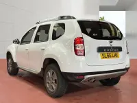 Begagnad Dacia Duster Lauréate 110 HK (80 kW) 2016 Vit SUV