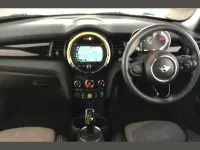 Używany Mini Cooper S Level 2 135 kW (184 KM) 2020 Zielony Hatchback