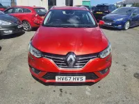 Used Renault Mégane GrandTour Dynamique 2017 Red Estate