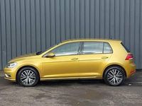 Used VW Golf VII SE 115 HP (84 kW) 2018 Yellow Hatchback