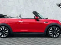 Used Mini Cooper Cabriolet Exclusive 134 HP (98 kW) 2020 Red Cabriolet