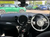 Usado Mini Cooper Countryman Classic 136 CV (100 kW) 2021 Negro SUV