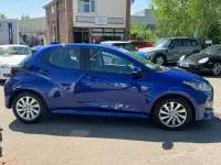 Usado Toyota Yaris Hybrid 2022 Azul Citadino