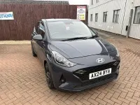 Używany Hyundai i10 Premium 79 KM (58 kW) 2024 Szary Hatchback