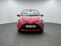 Used Toyota Yaris 100 HP (73 kW) 2017 Red Hatchback