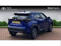Used Toyota Yaris Cross Design 113 HP (83 kW) 2024 Blue SUV