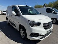 Second-hand Vauxhall Combo Sportive 100 CP (73 kW) 2021 Alb Monovolum