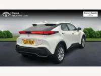 Used Toyota C-HR 140 HP (102 kW) 2024 White SUV