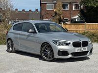 Usado BMW M135 Comfort Edition 2016 Plateado Utilitario