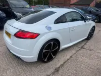 Używany Audi TT Black Edition 180 KM (132 kW) 2018 Biały Coupe