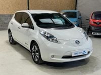 Used Nissan Leaf Tekna 80 kW (109 HP) 2015 White Hatchback