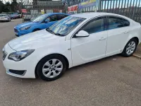 Used Vauxhall Insignia 2016 White Hatchback