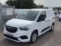 Used Vauxhall Combo Sportive 100 HP (73 kW) 2020 White MPV