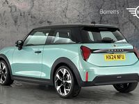 Usado Mini Cooper Hatch 154 CV (113 kW) 2024 Verde Utilitario