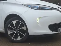 Used Renault Zoe Dynamique 80 kW (109 HP) 2019 White Hatchback