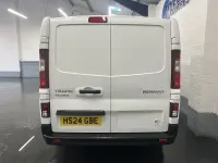 Usado Renault Trafic 2024 Branco Monovolume