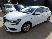 Used Renault Mégane GrandTour Play 115 HP (84 kW) 2019 White Estate