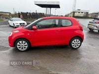 Used Citroën C1 Feel 68 HP (50 kW) 2015 Red Hatchback