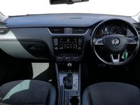 Used Skoda Octavia Scout 4x4 184 HP (135 kW) 2016 White Hatchback