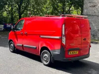 Używany Ford Transit Custom 100 KM (73 kW) 2016 Czerwony Van
