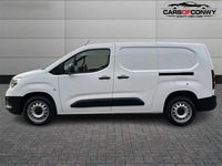 Second-hand Vauxhall Combo Edition 100 CP (73 kW) 2021 Alb Van