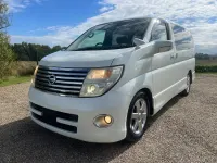 Used Nissan Elgrand 2007 White MPV