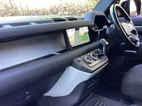 Used Land Rover Defender 200 HP (147 kW) 2020 Green SUV